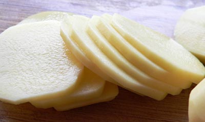 Trẻ hóa làn da với khoai tây