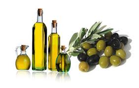 Xóa nếp nhăn quanh mắt bằng tinh dầu hoa hồng, tràm và ngọc lan tây